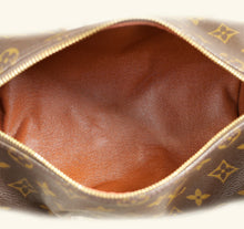 Louis Vuitton Monogram Papillon 26 Bag