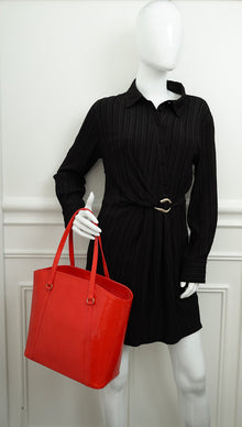 Louis Vuitton Rouge Grenade Monogram Vernis Avalon GM Bag