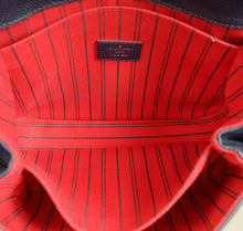 Louis Vuitton Marine Rouge Monogram Empreinte Pochette Métis