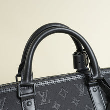 Louis Vuitton Black Monogram Light Up Keepall Bandoulière 50 Bag