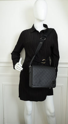 Louis Vuitton Black Damier Infini District Messenger Bag