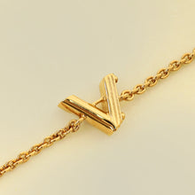 Louis Vuitton Essential V Bracelet