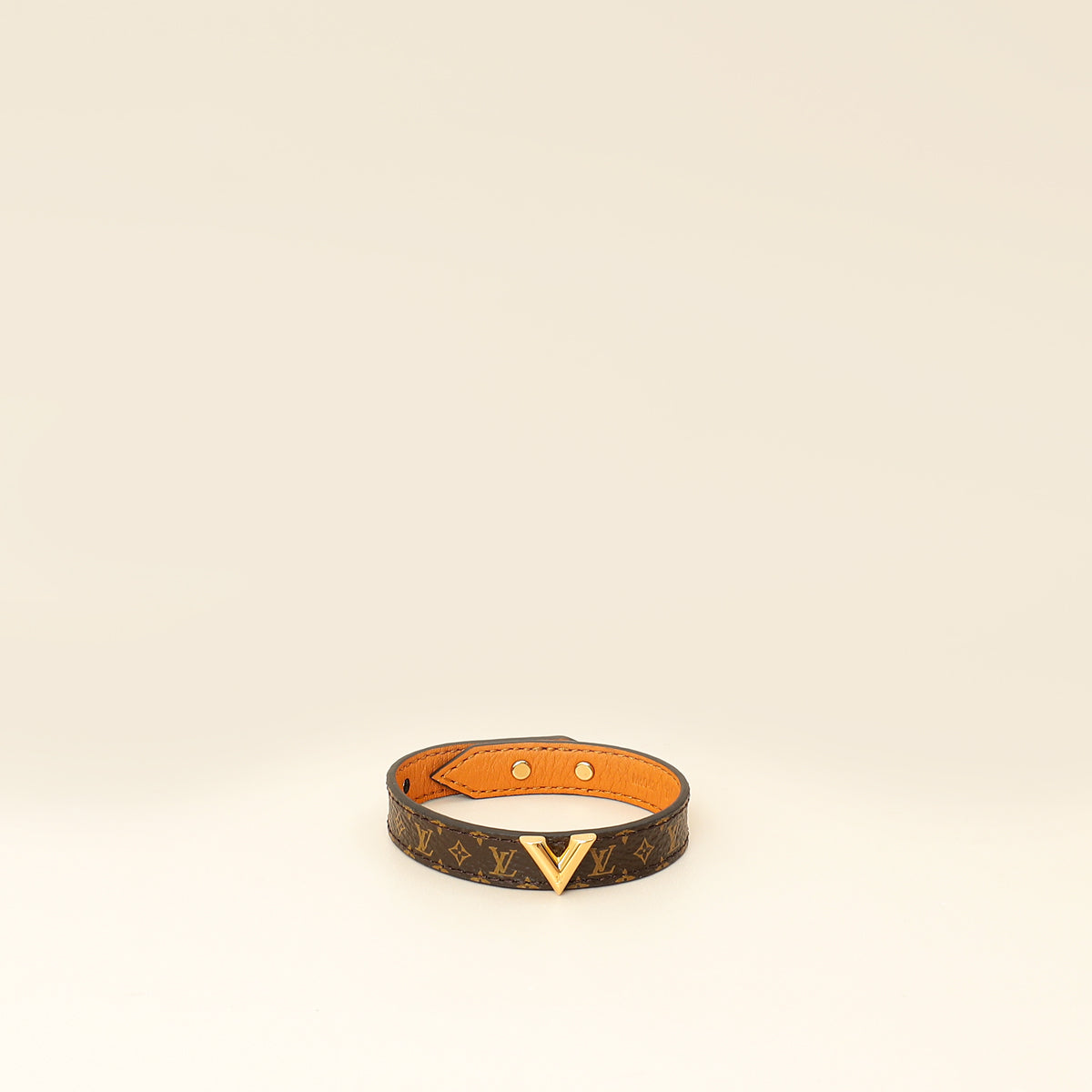 Louis Vuitton Monogram Essential V Bracelet 17