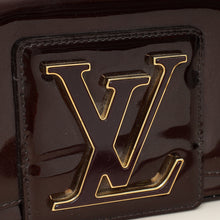 Louis Vuitton Amarante Vernis Sobe Clutch