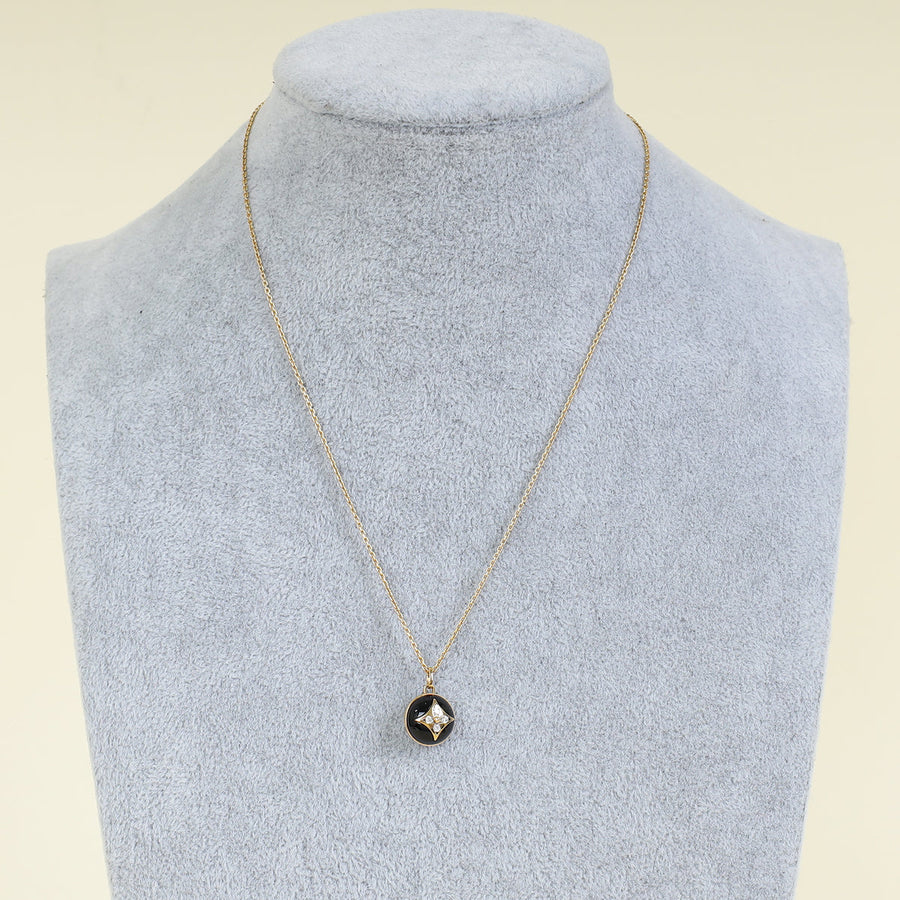 Louis Vuitton 18K Yellow Gold Blossom Medallion Pendant Onyx Diamond Necklace