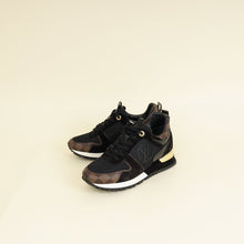 Louis Vuitton Damier Ebene Run Away Sneaker 36
