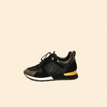 Louis Vuitton Bicolor Run Away Sneaker 37.5