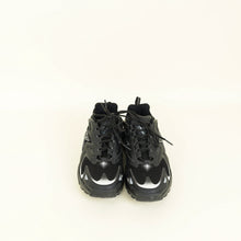 Louis Vuitton Black Runner Tatic Sneaker 6.5
