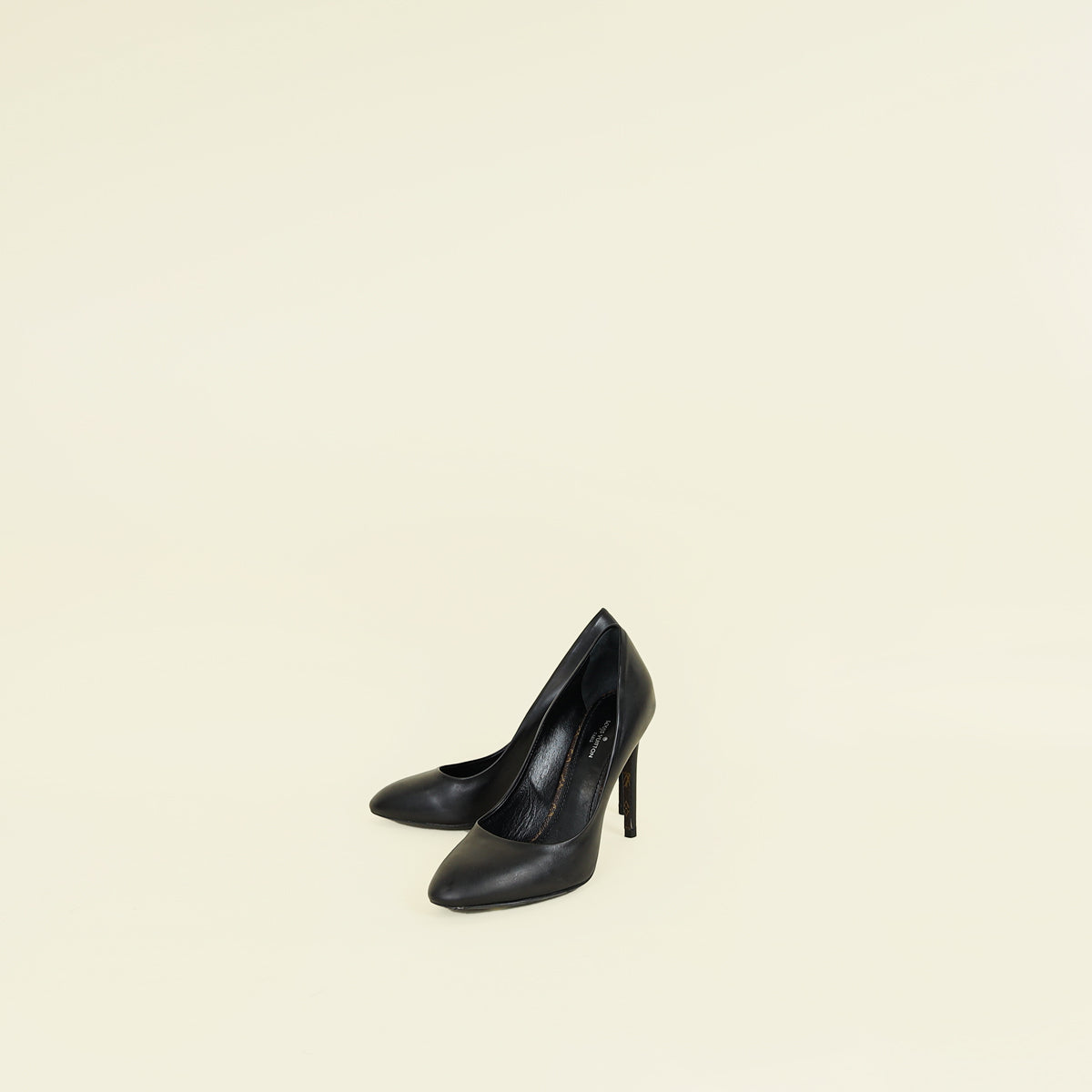 Louis Vuitton Black Monogram Obsession Pump 36.5
