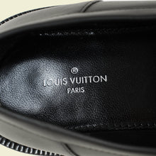 Louis Vuitton Monogram Black Academy Loafer 38.5