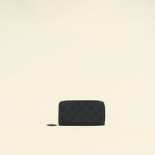 Louis Vuitton Black Monogram Mahina Zippy Wallet