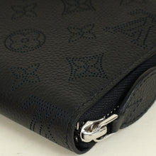 Louis Vuitton Black Monogram Mahina Zippy Wallet