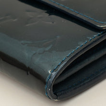 Louis Vuitton Bleu Nuit Monogram Vernis Sarah Wallet