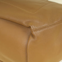 Loewe Oak Mellow Squeeze Medium Bag