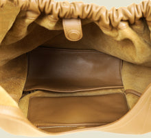 Loewe Oak Mellow Squeeze Medium Bag
