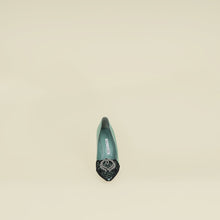Manolo Blahnik Bicolor Gerontiushi Pump 39
