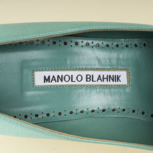 Manolo Blahnik Bicolor Gerontiushi Pump 39