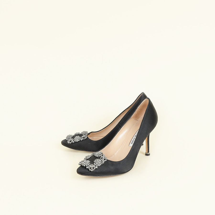 Manolo Blahnik Black Satin Hangisi Pump 35.5