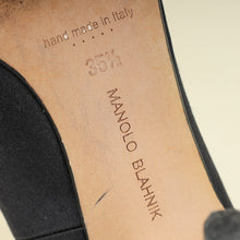 Manolo Blahnik Black Satin Hangisi Pump 35.5