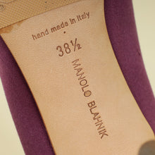 Manolo Blahnik Purple Hangisi Satin Pump 38.5