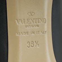 Valentino Black Rockstud Pumps 38.5