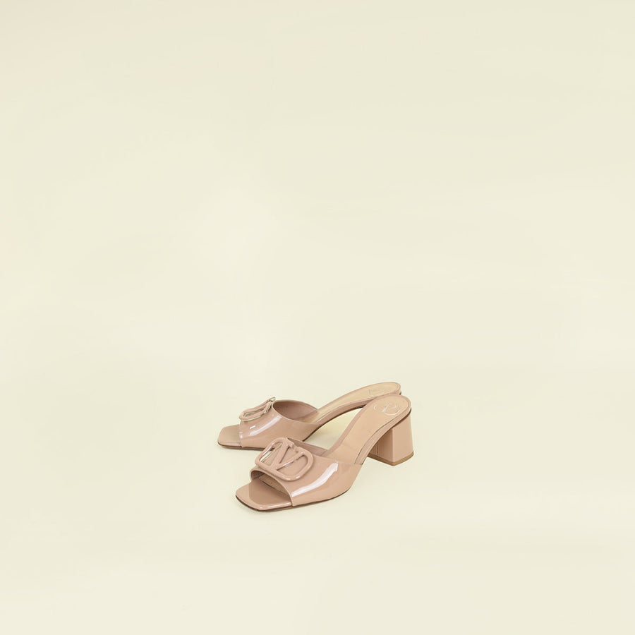 Valentino Nude VLogo Signature Slide Sandal 36