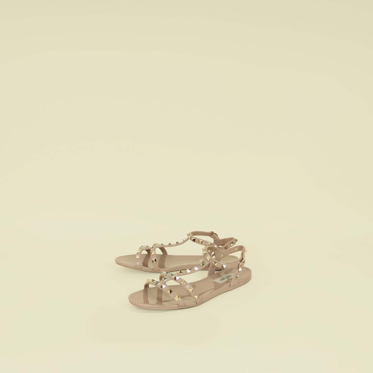 Valentino Poudre Rockstud Flat Rubber Sandal 38