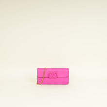 Valentino Fuchsia Vlogo Wallet On Chain
