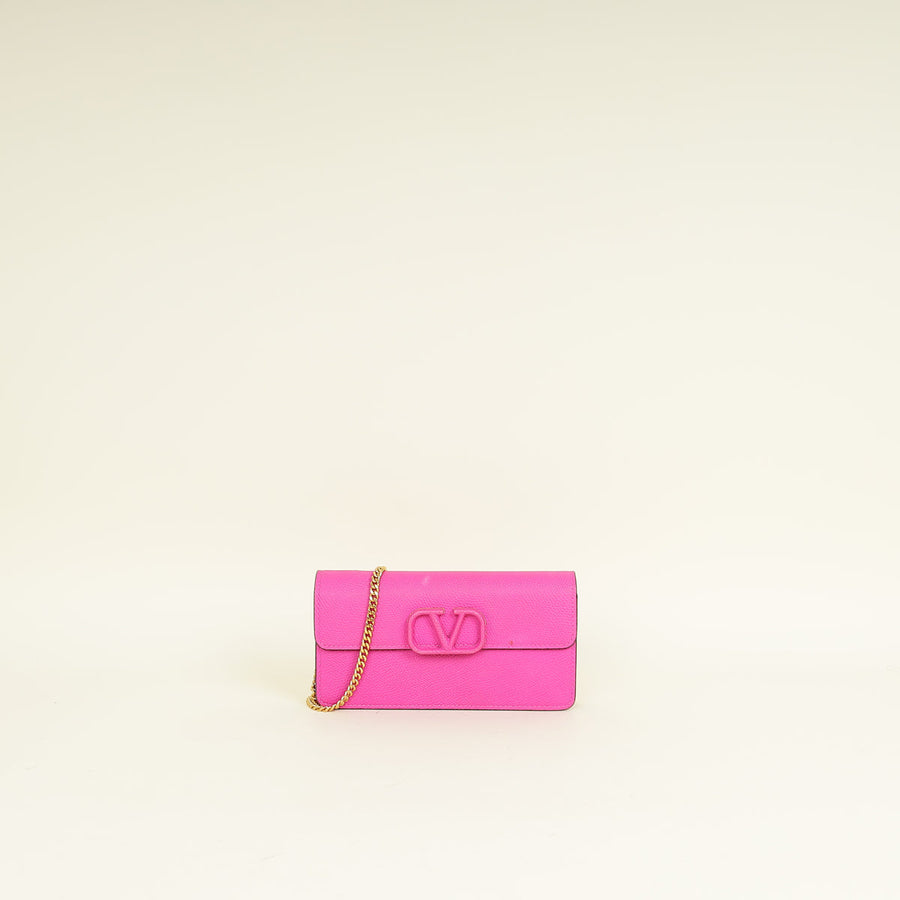 Valentino Fuchsia Vlogo Wallet On Chain