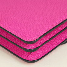 Valentino Fuchsia Vlogo Wallet On Chain