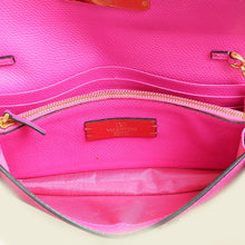 Valentino Fuchsia Vlogo Wallet On Chain